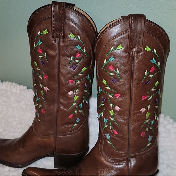 Hand made Lane, Brown Falling Flowers Western Boot - Picture 14 of 16